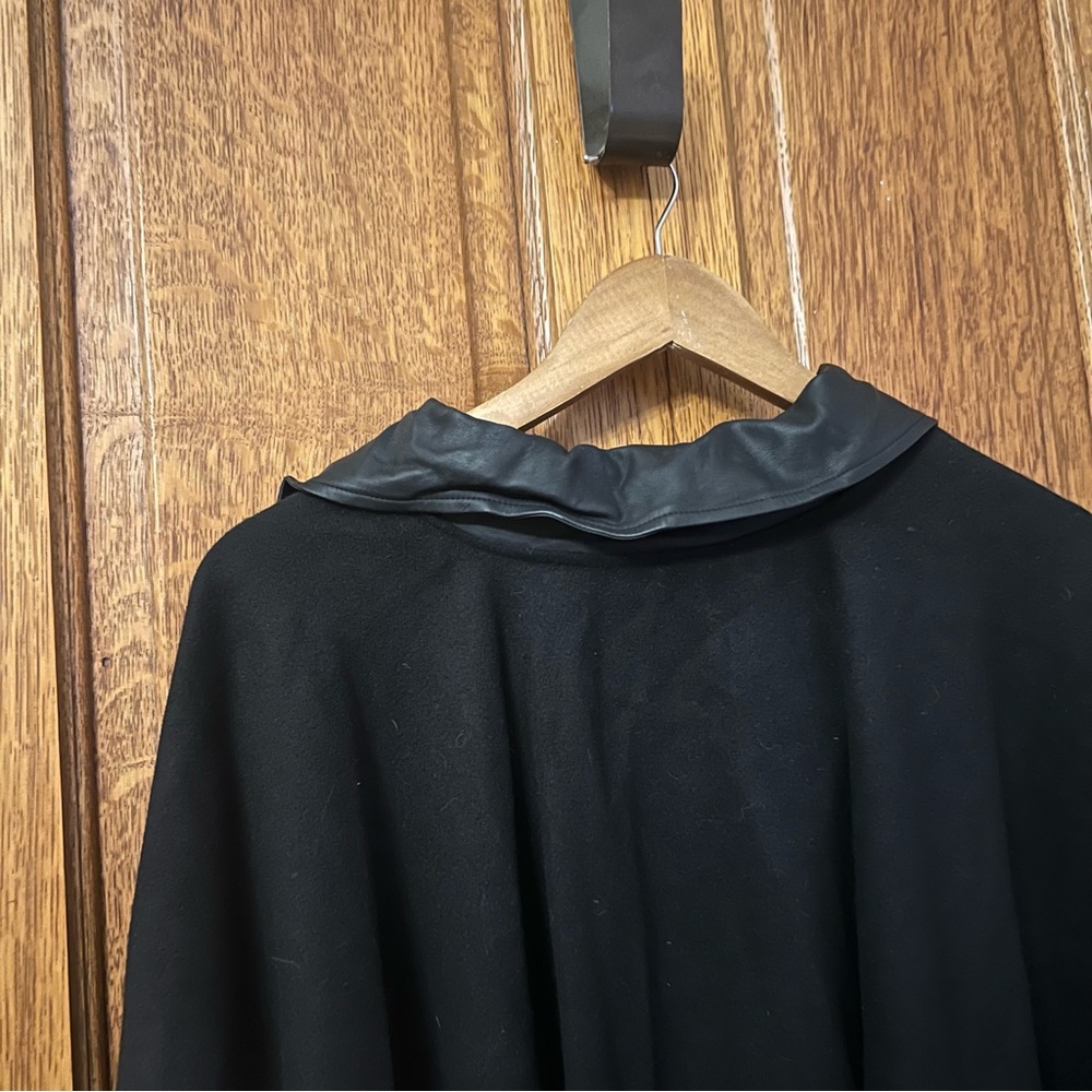 New York & Company Black Fringe Poncho Faux Leather Moto Zip Wrap M/L 3361 - Picture 10 of 11